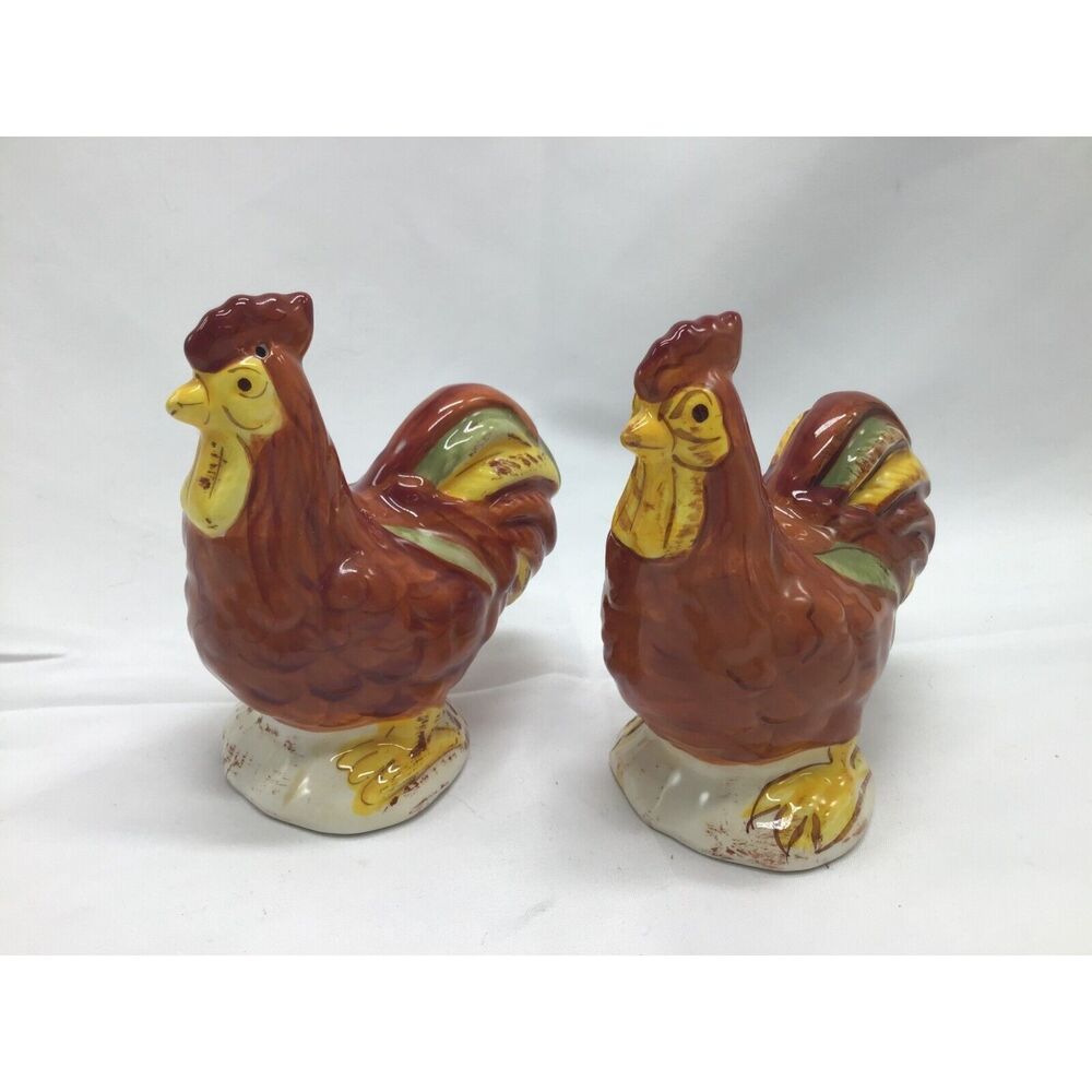 Vintage Gates Ware Ceramic Rooster Chicken Salt and Pepper Shakers Kitsch